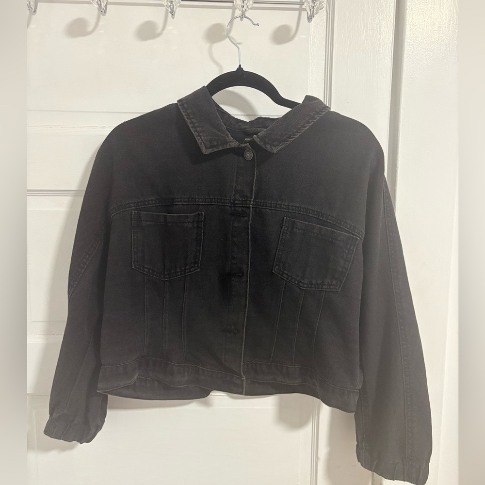 Cropped Black Denim Jacket